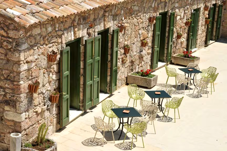 Villa courtyard for reset awareness